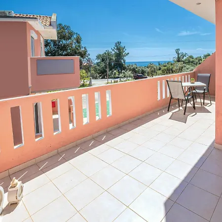 Апартаменты Blue Horizon Apartments&maisonettes Лименария